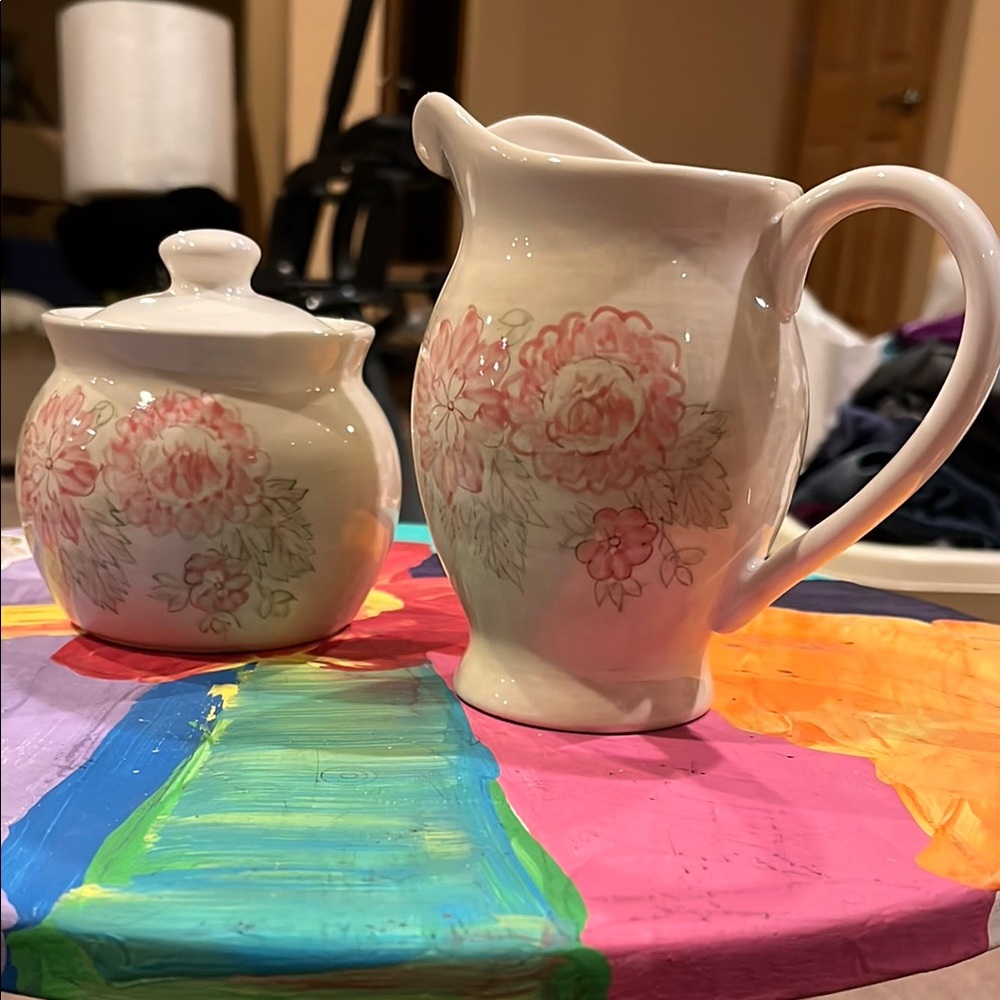 Nautica Pink Sands Creamer and Sugar bowl Set